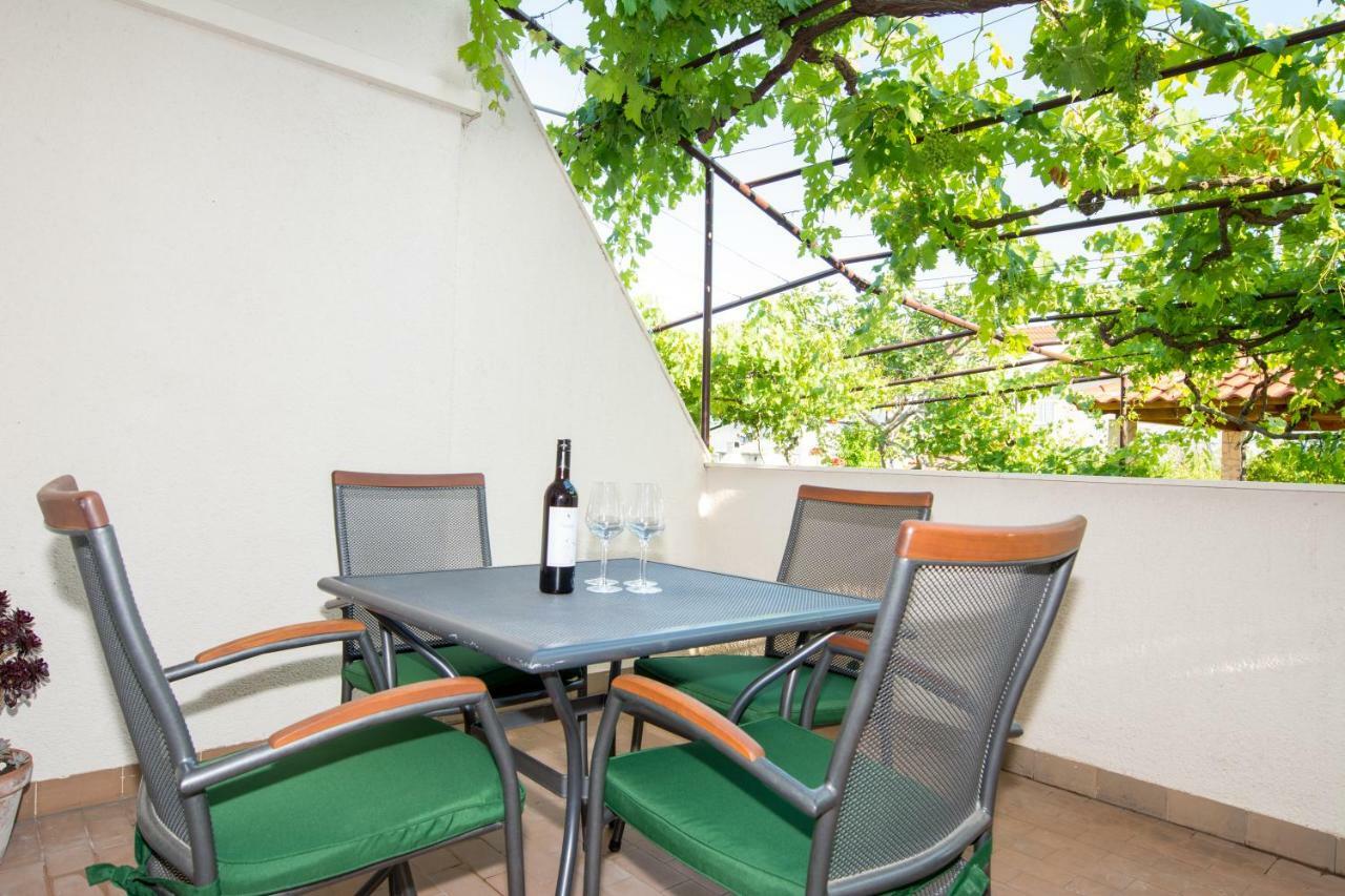 Duje Apartment