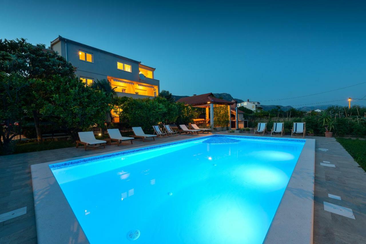Duje Apartman