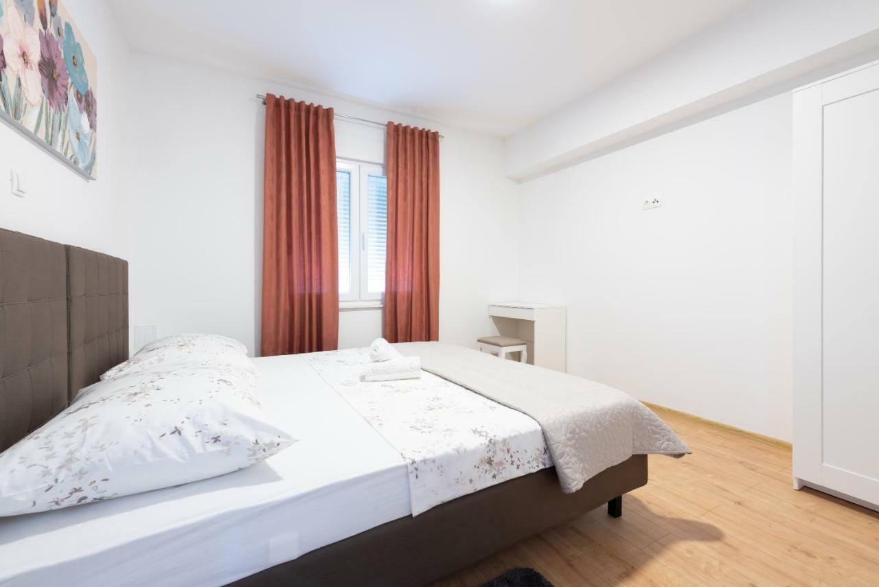 Apartment Duje *